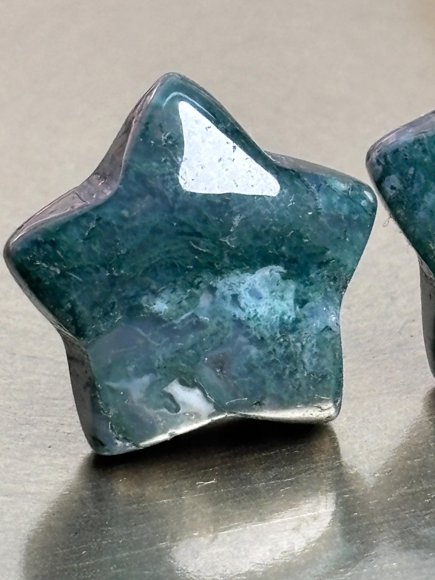 Moosachat Ohrringe Stern 925 Silber Stecker ca. 1,3 cm dunkelgrün Naturstein Edelstein