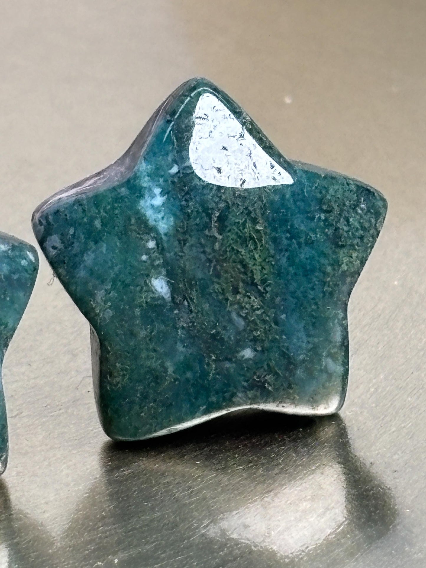 Moosachat Ohrringe Stern 925 Silber Stecker ca. 1,3 cm dunkelgrün Naturstein Edelstein