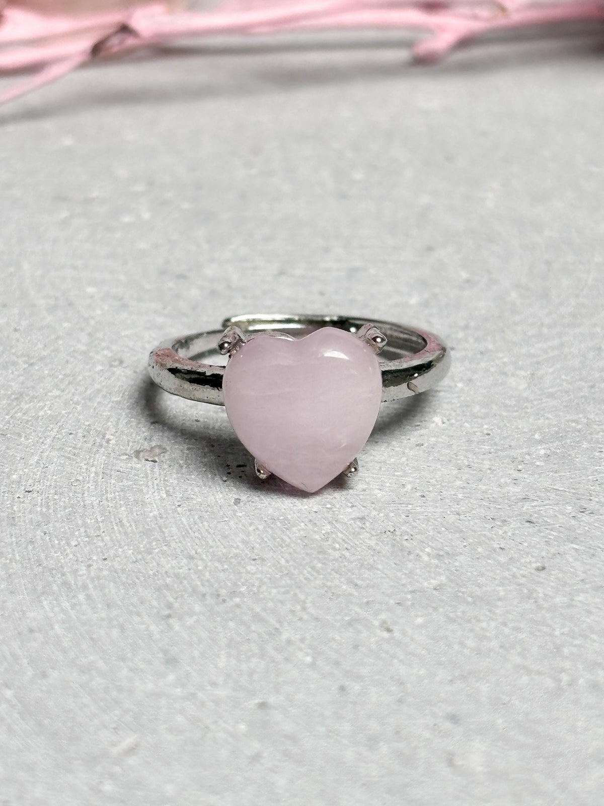 Verstellbarer Ring Kunzit Herz ca 1,1 cm chunky Edelstein Ring größenverstellbar Statement Ring Naturstein Schmuck