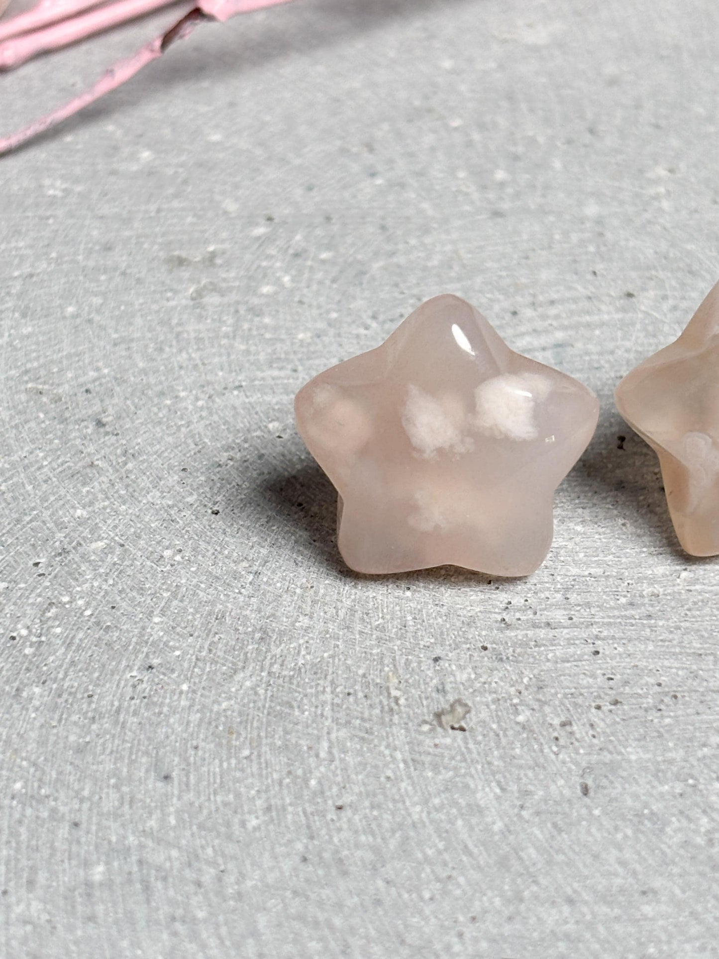 Blumenachat Stern Ohrringe ca 1,7 cm chunky Edelstein Ohrstecker Naturstein rosa grau Statement Schmuck