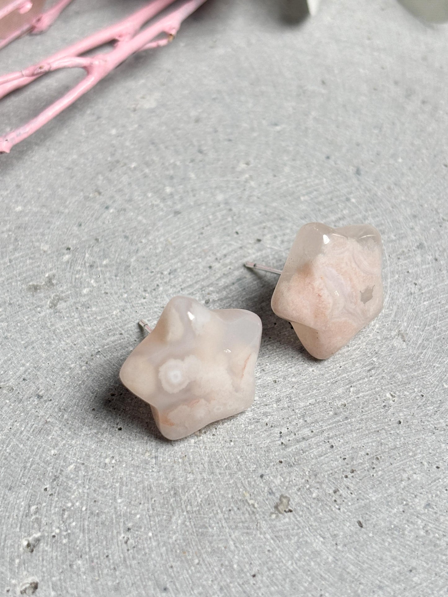 Blumenachat Stern Ohrringe ca 1,7 cm chunky Edelstein Ohrstecker Naturstein rosa grau Statement Schmuck