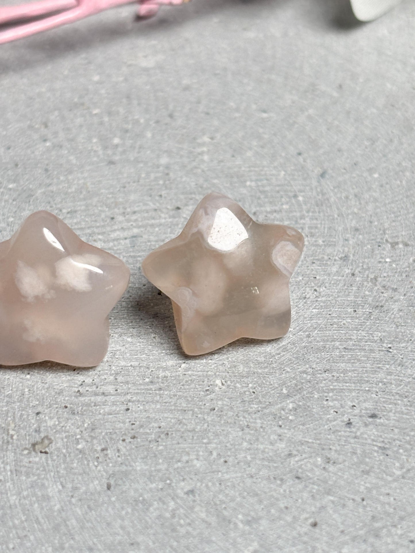 Blumenachat Stern Ohrringe ca 1,7 cm chunky Edelstein Ohrstecker Naturstein rosa grau Statement Schmuck