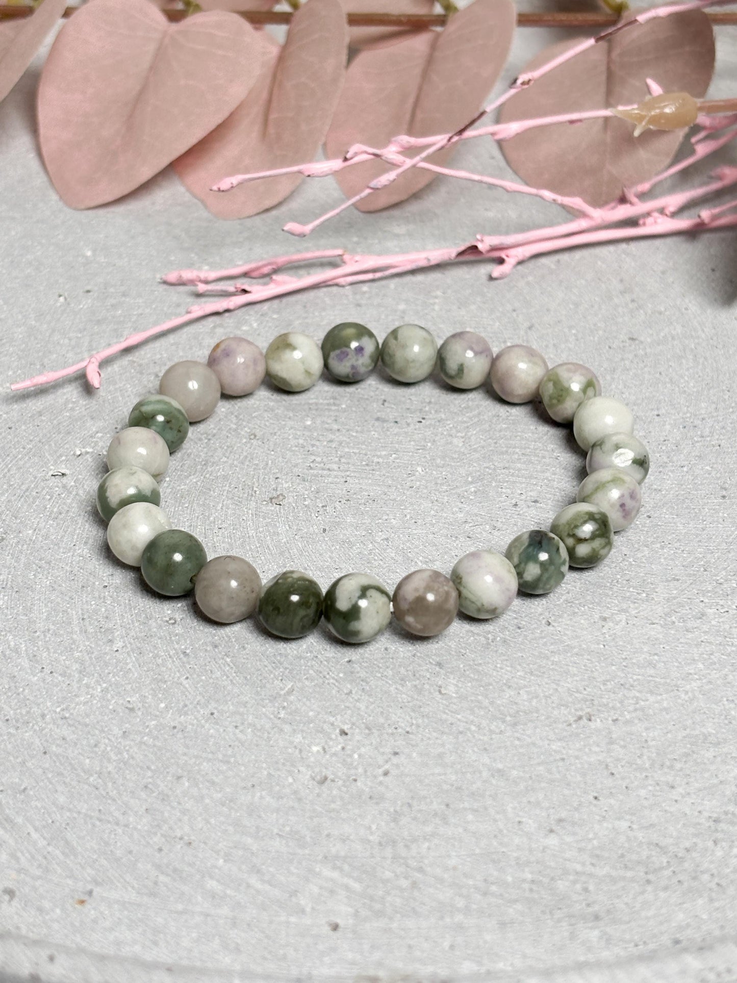 Lucky Jade Armband elastisch 8 mm grün weiß flieder Edelstein Perlenarmband Naturstein Schmuck 17,5 cm