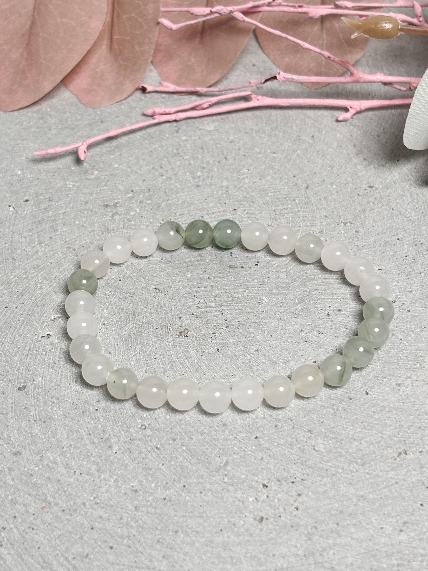 Weiß-Grünes Jade Armband 6 mm elastisch 17,5 cm Naturstein Perlenarmband Jade Schmuck
