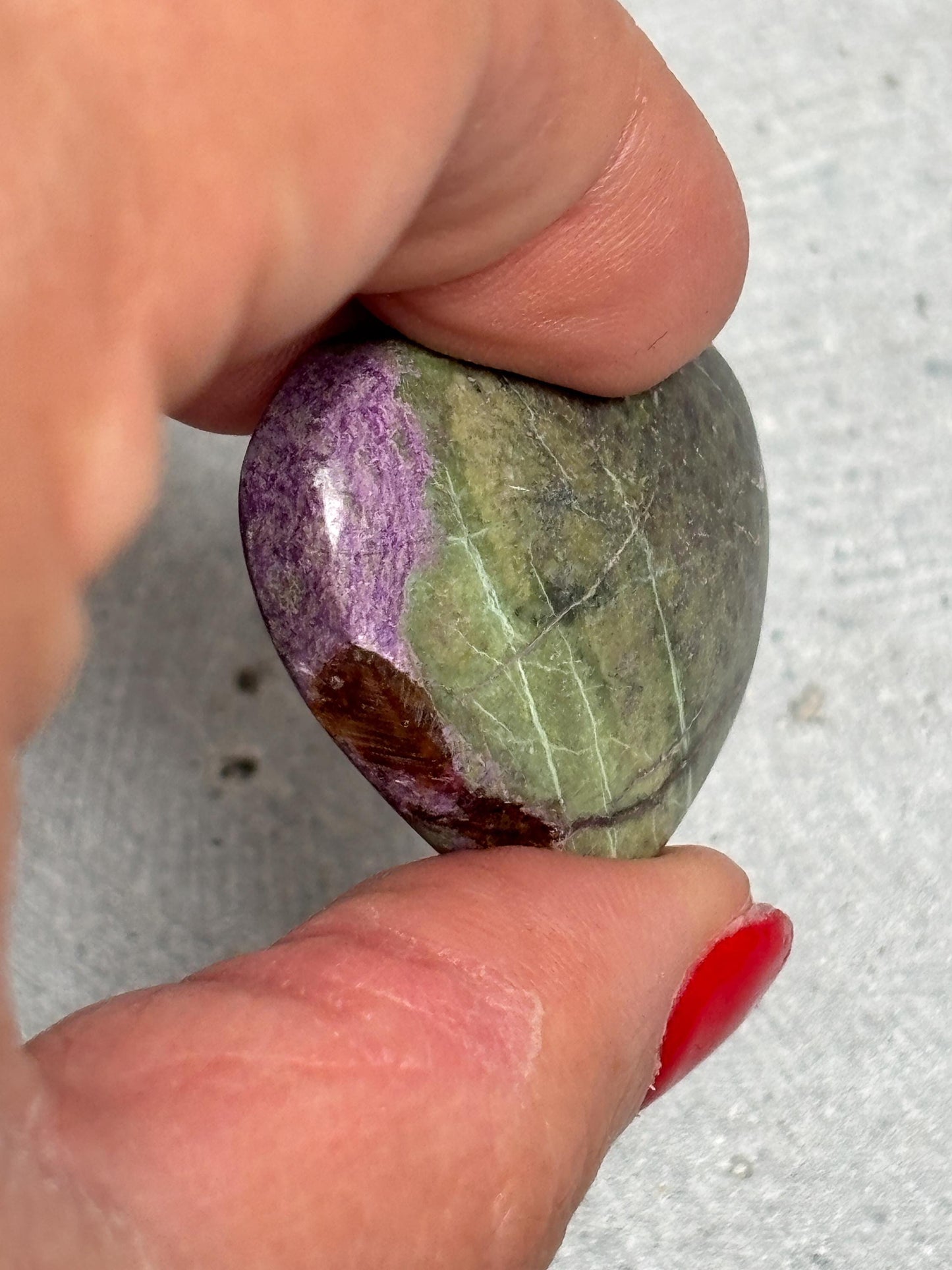 Atlantisstein Herz poliert 3,5 cm Edelstein Herz Stichtit Serpentin Herz Handschmeichler Naturstein Herz