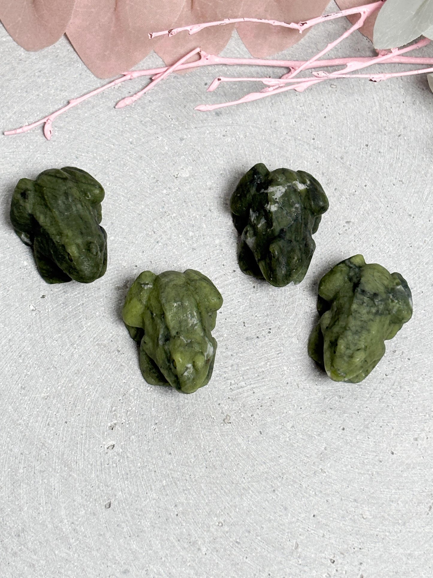 Jade Frosch Figur ca. 3,4 cm Edelstein Carving grüne Jade Tierfigur Glücksbringer Deko Stein