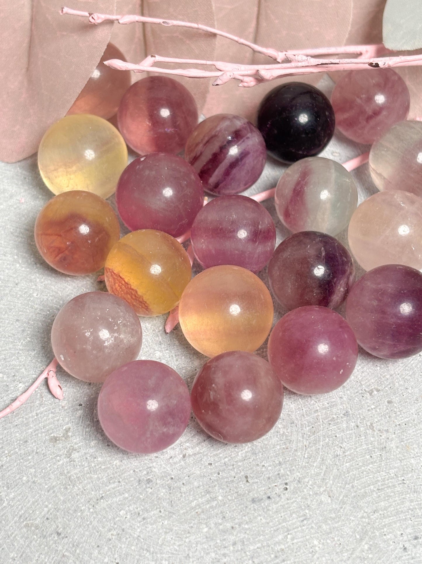 Fluorit Kugel 1,6 cm Mini Kristallkugel poliert Edelstein Kugel Regenbogenfluorit Naturstein Deko