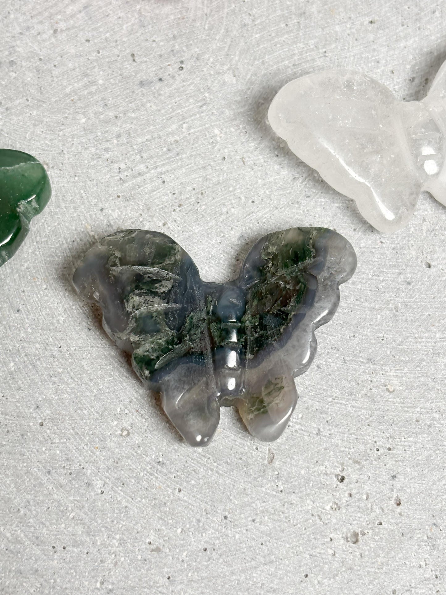 Edelstein Schmetterling ca. 4,4 cm Rosenquarz Bergkristall Fluorit Kristall Deko Geschenk Unikat