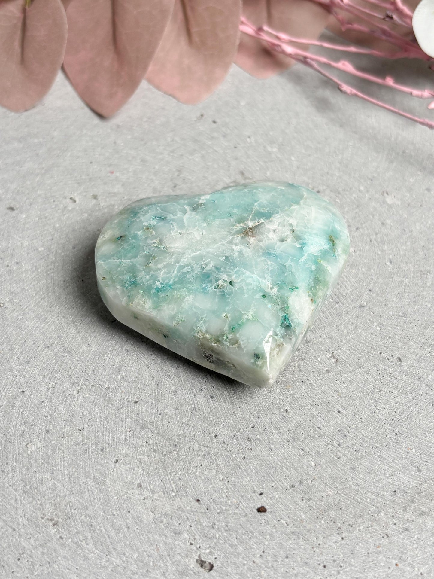 Phönix Herz Edelstein poliert hellblau türkis Kristallherz Deko Handschmeichler ca. 5,7 x 5,2 cm