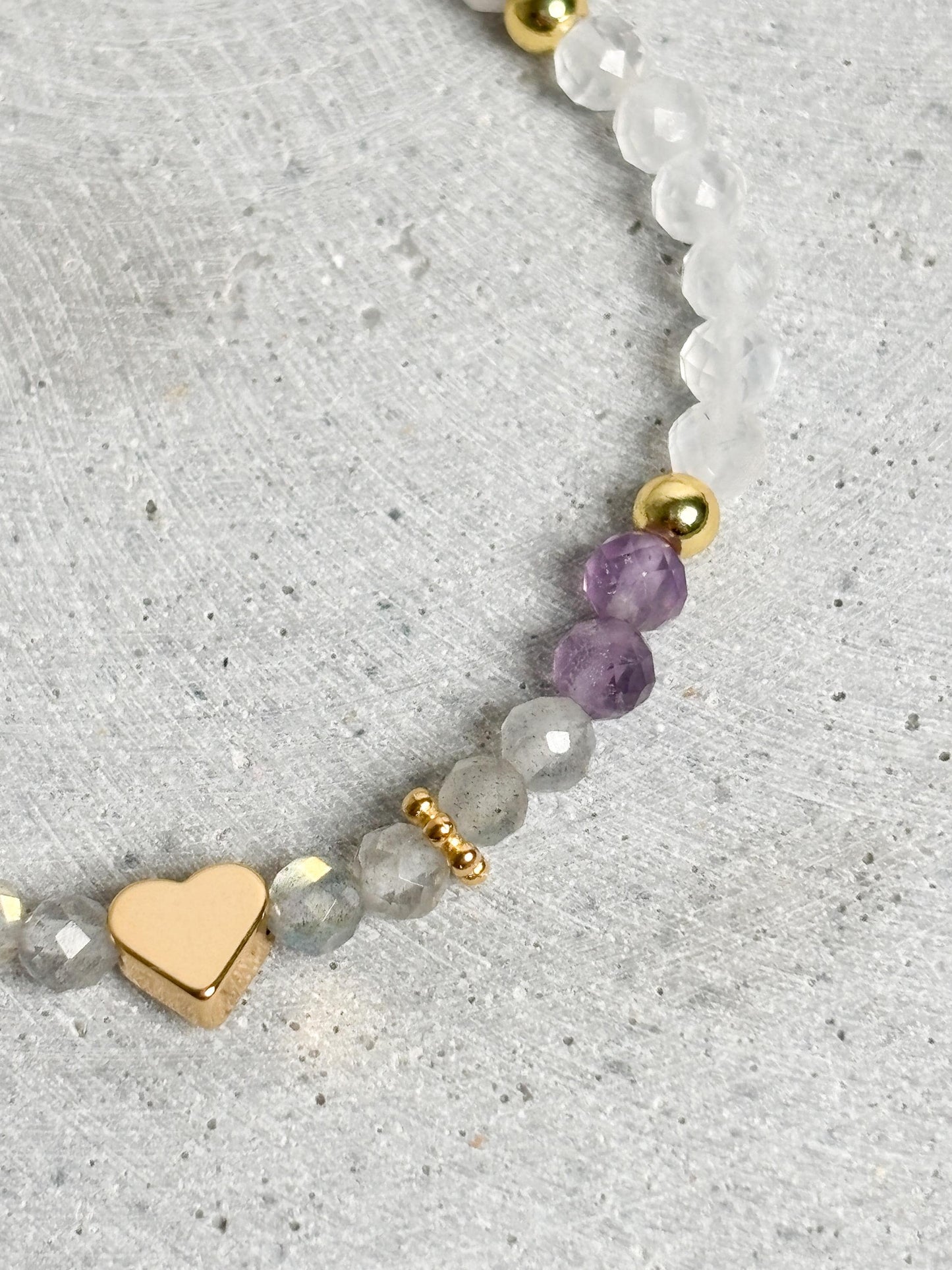 Zartes Edelstein Armband Labradorit Mondstein Amethyst 4 mm facettiert elastisch goldfarbener Edelstahl
