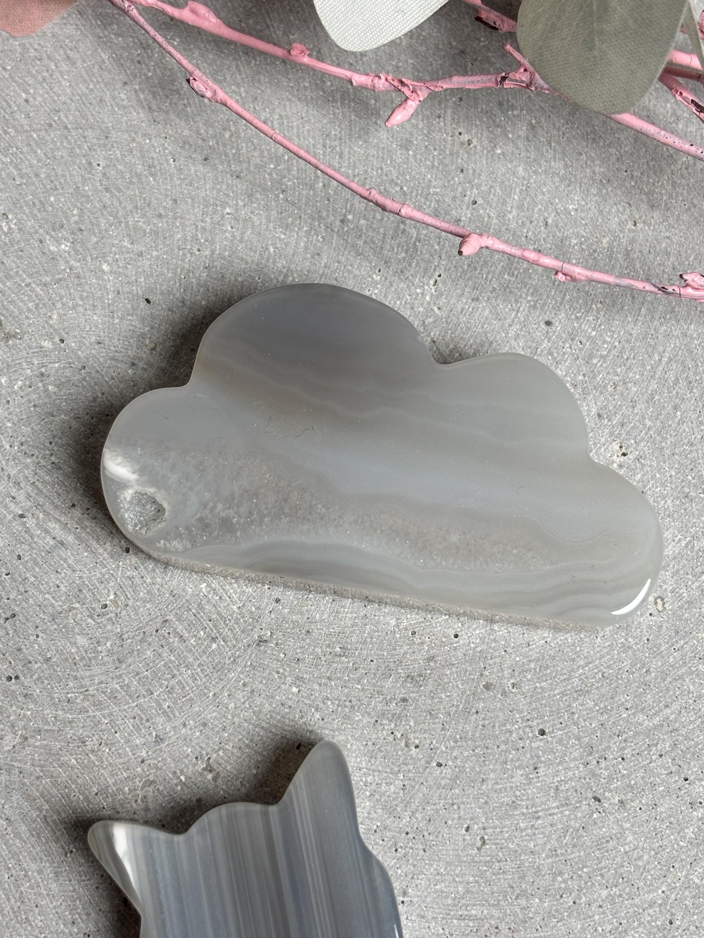 Achat Deko Wolke oder Katze polierter Naturstein Kristallfigur mit Bänderung ca. 5,36,3 cm
