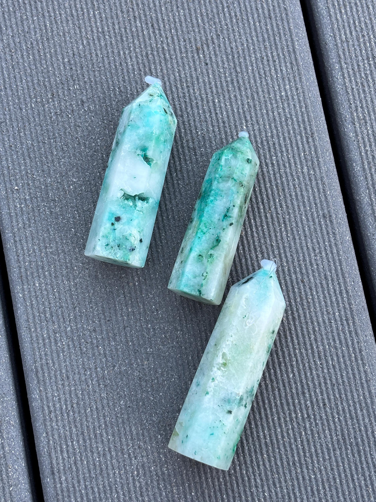 Phönix Stein Turm ca. 78,3 cm Edelstein Spitze blaugrün poliert Kristall Deko Naturstein Unikat