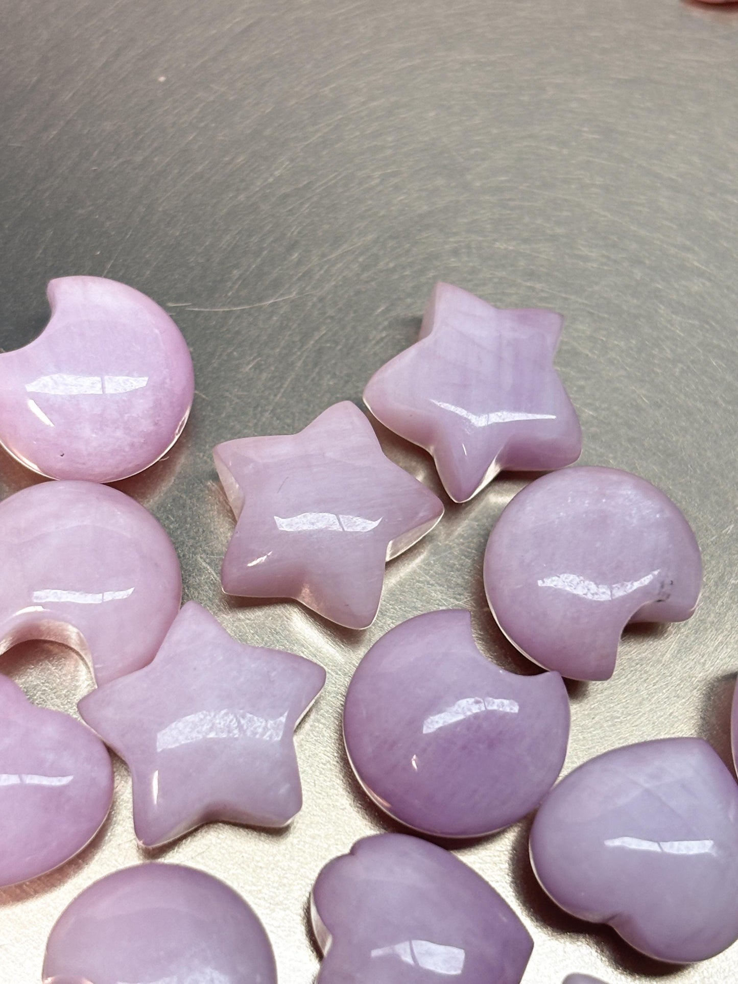 Kunzit Mini Figur Stern Herz Mond Naturstein rosa