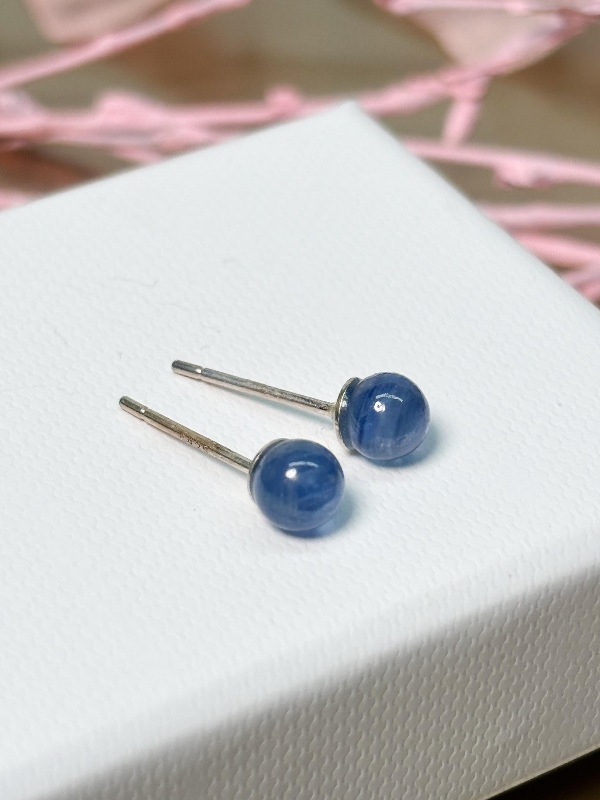 Kyanit Perlen Ohrstecker 5 mm 925 Silber Edelstein blau