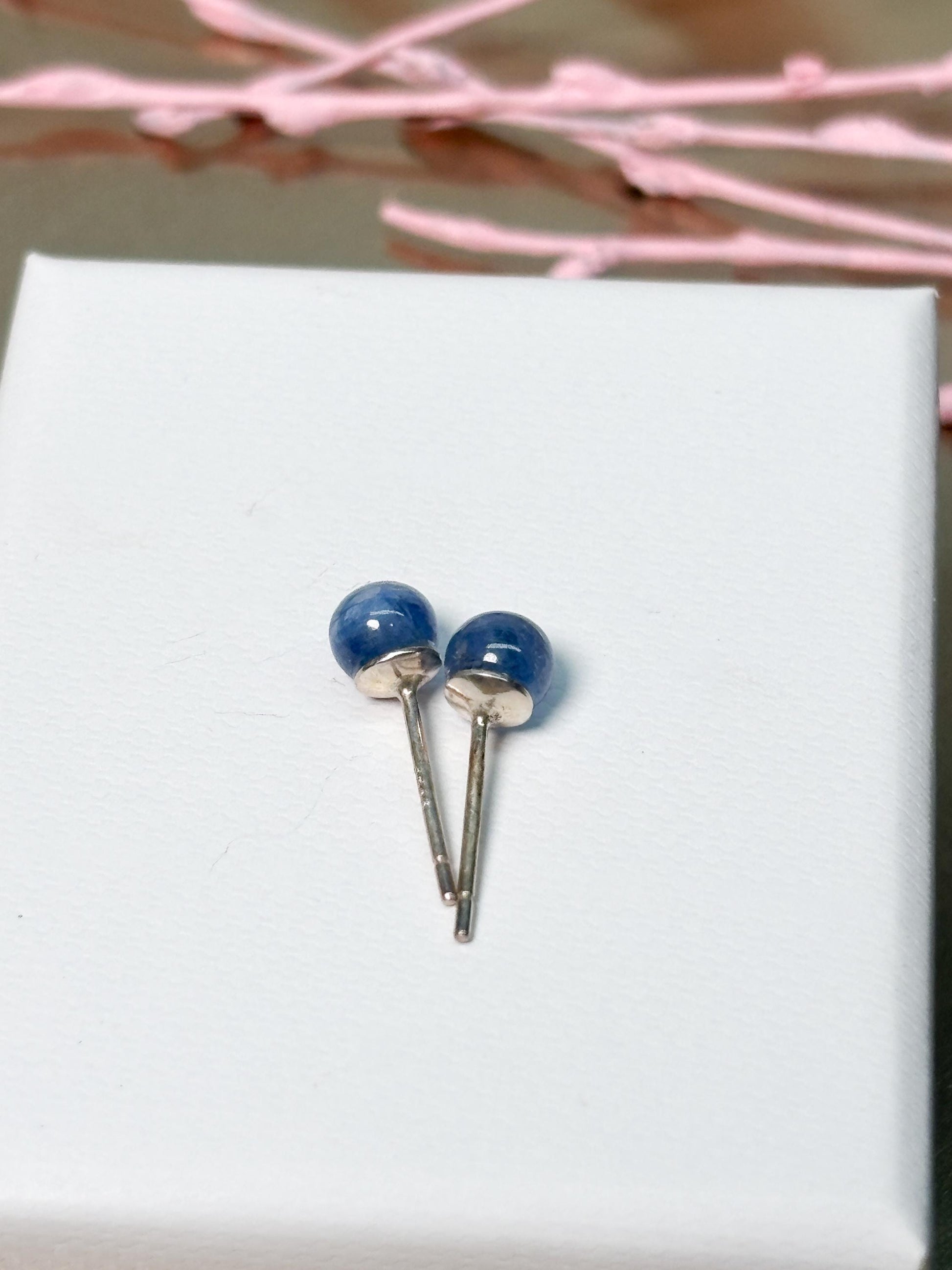 Kyanit Perlen Ohrstecker 5 mm 925 Silber Edelstein blau