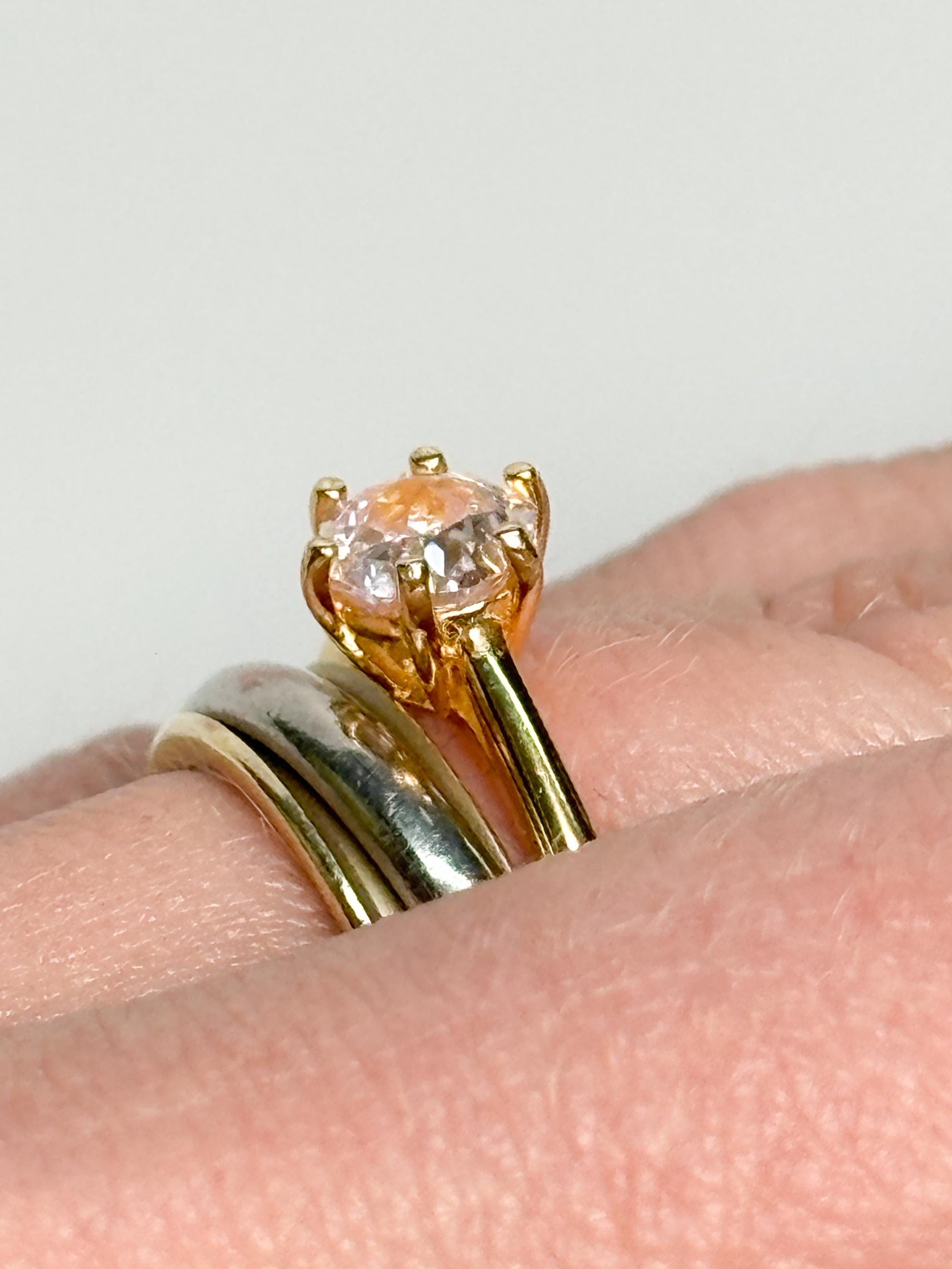 Moissanite Ring Solitär Gold rund 6 Krappen