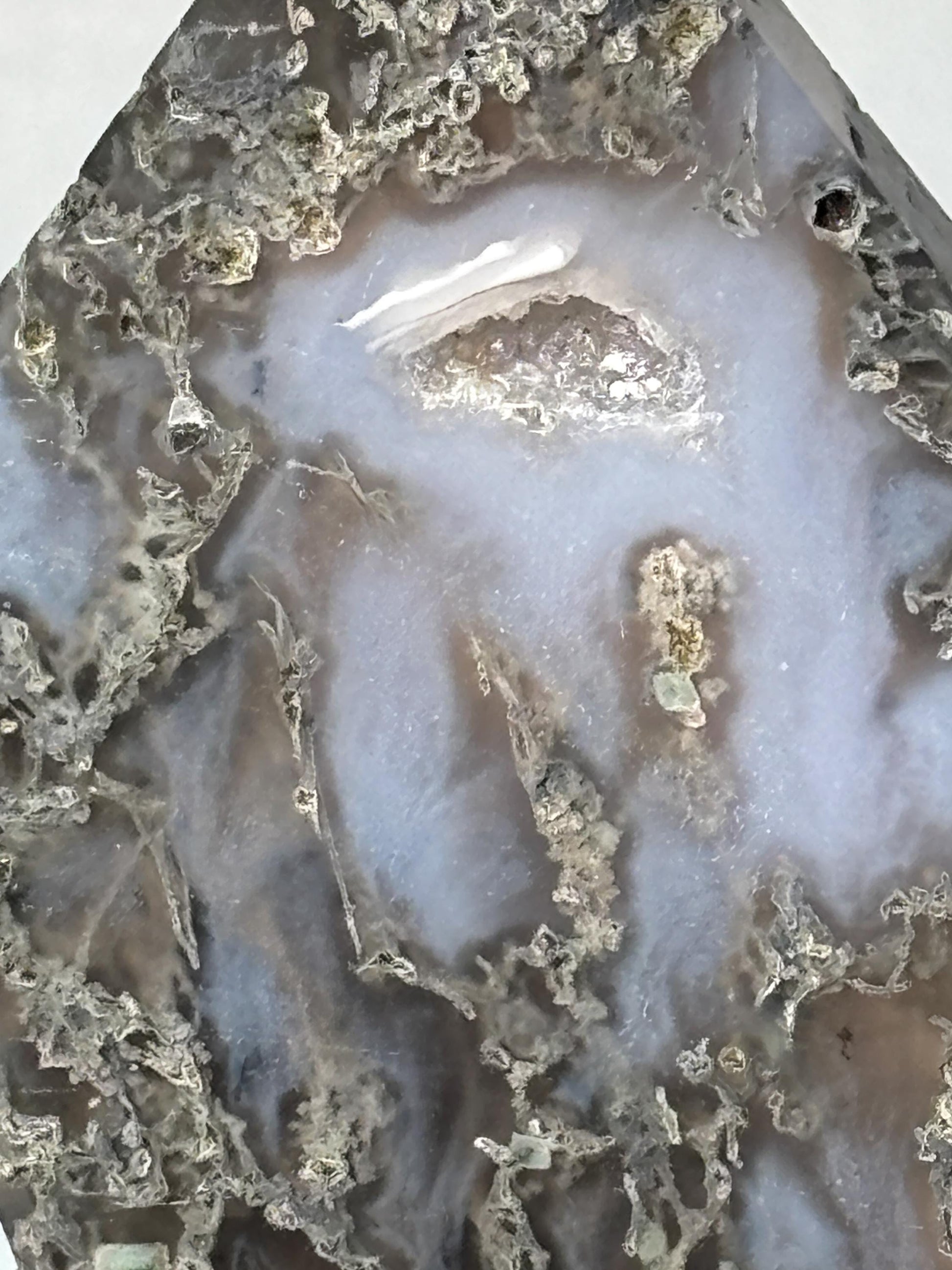 Moosachat Diamant auf Metallhalter grün Naturstein Deko