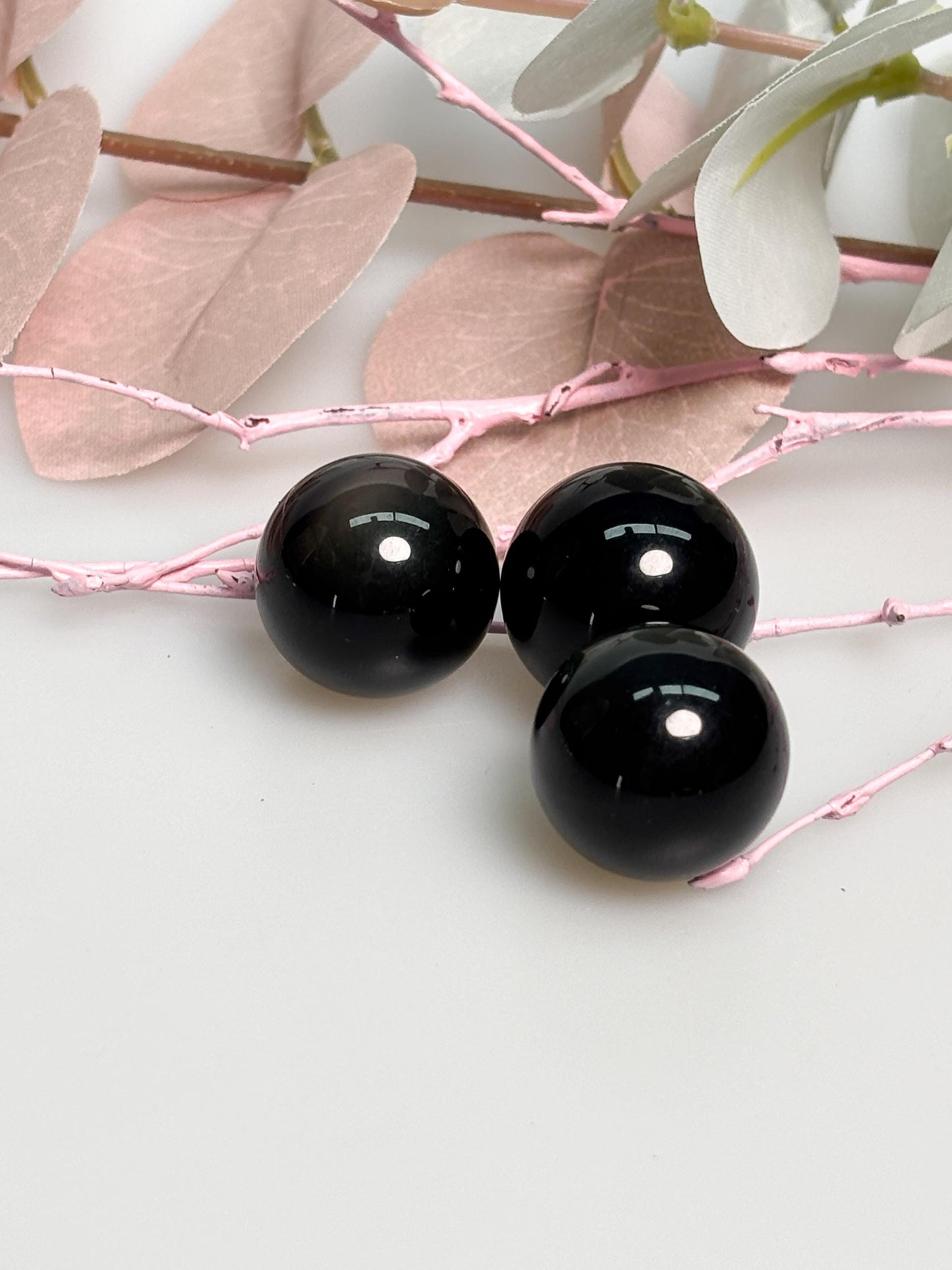 Regenbogen Obsidian Kugel 1,9 cm Naturstein Kristallkugel schwarz schimmernd