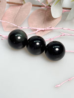 Regenbogen Obsidian Kugel 1,9 cm Naturstein Kristallkugel schwarz schimmernd