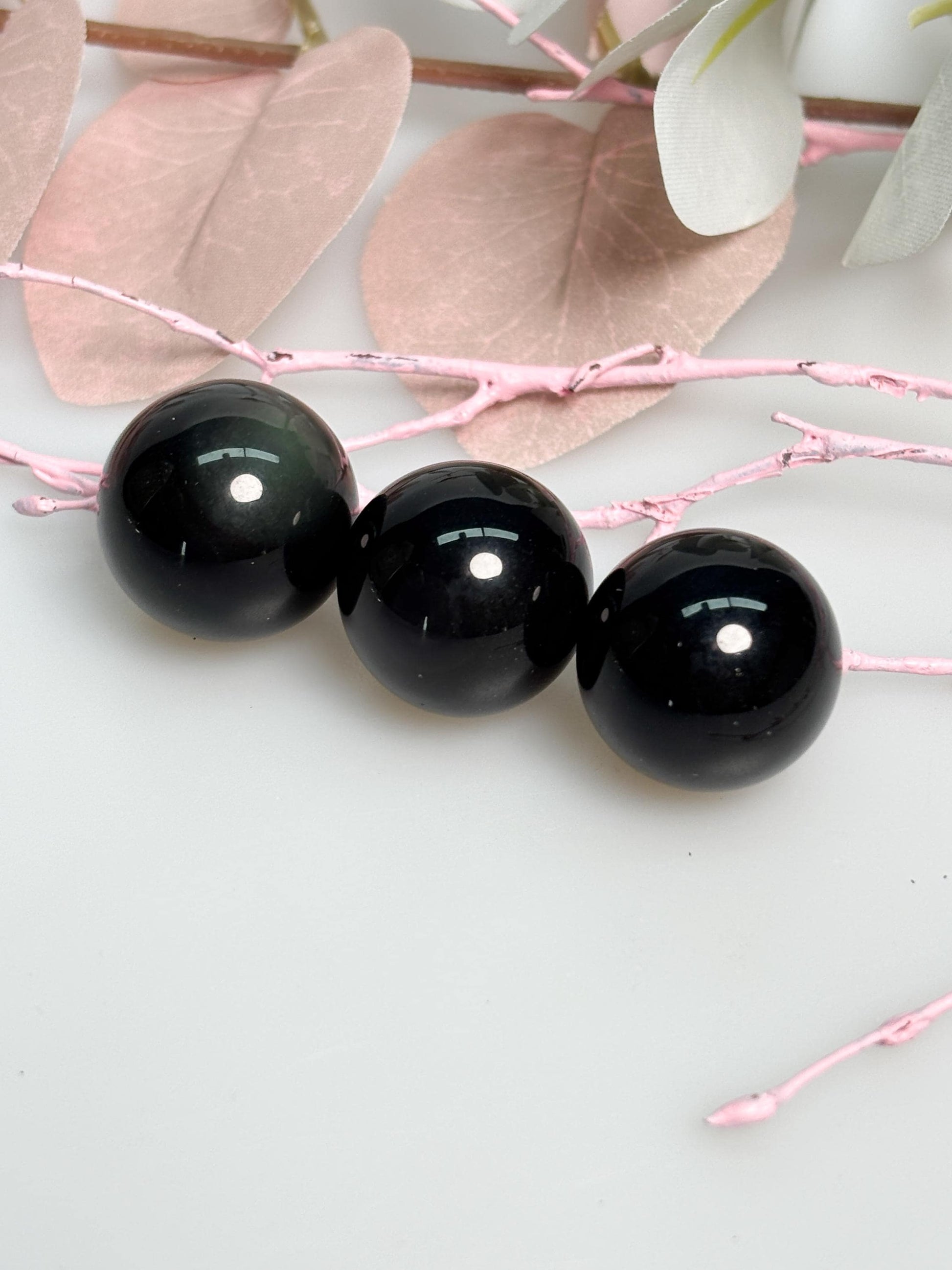 Regenbogen Obsidian Kugel 1,9 cm Naturstein Kristallkugel schwarz schimmernd