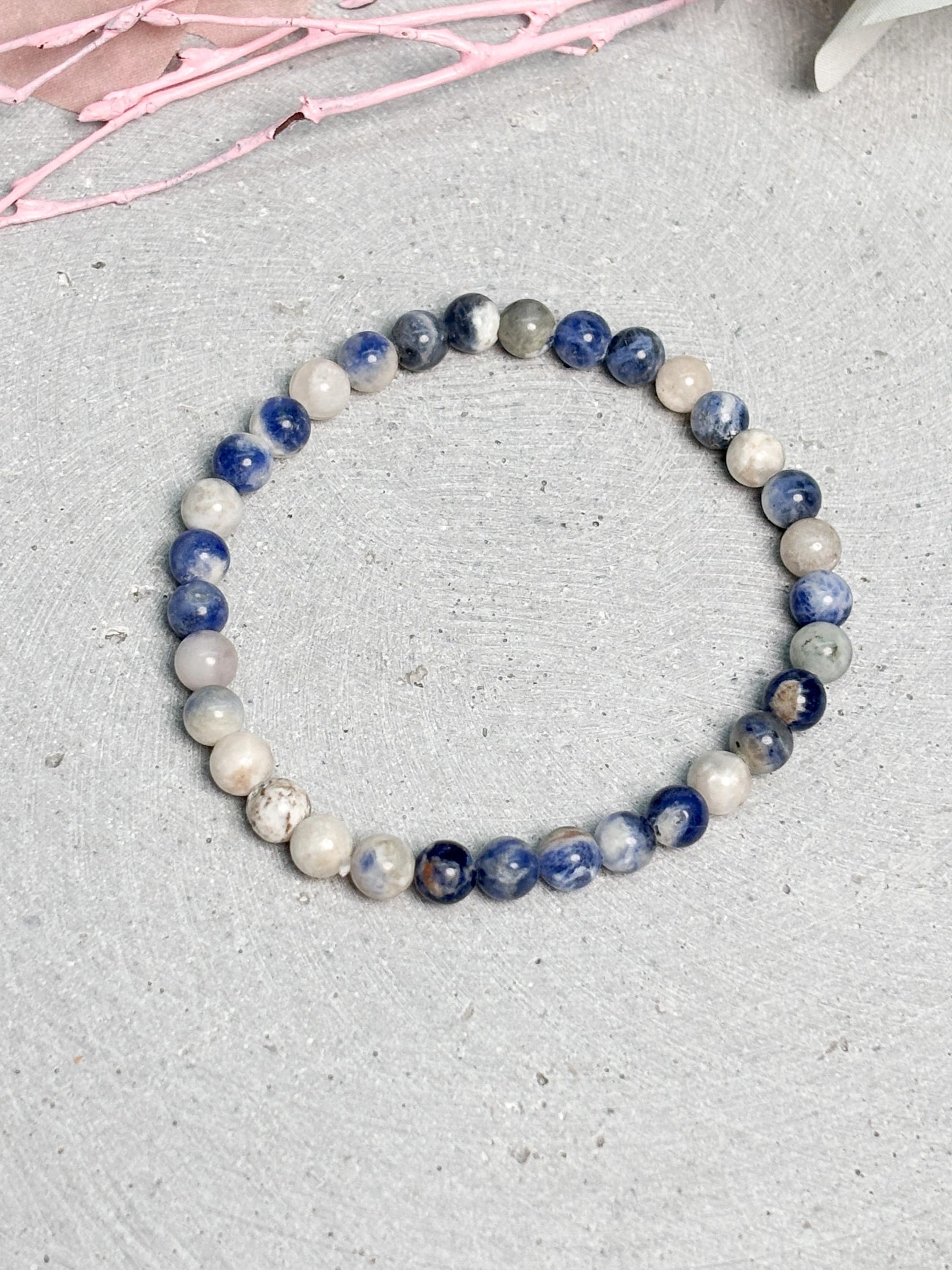 Sodalith Armband 6 mm elastisch blau weiß Naturstein