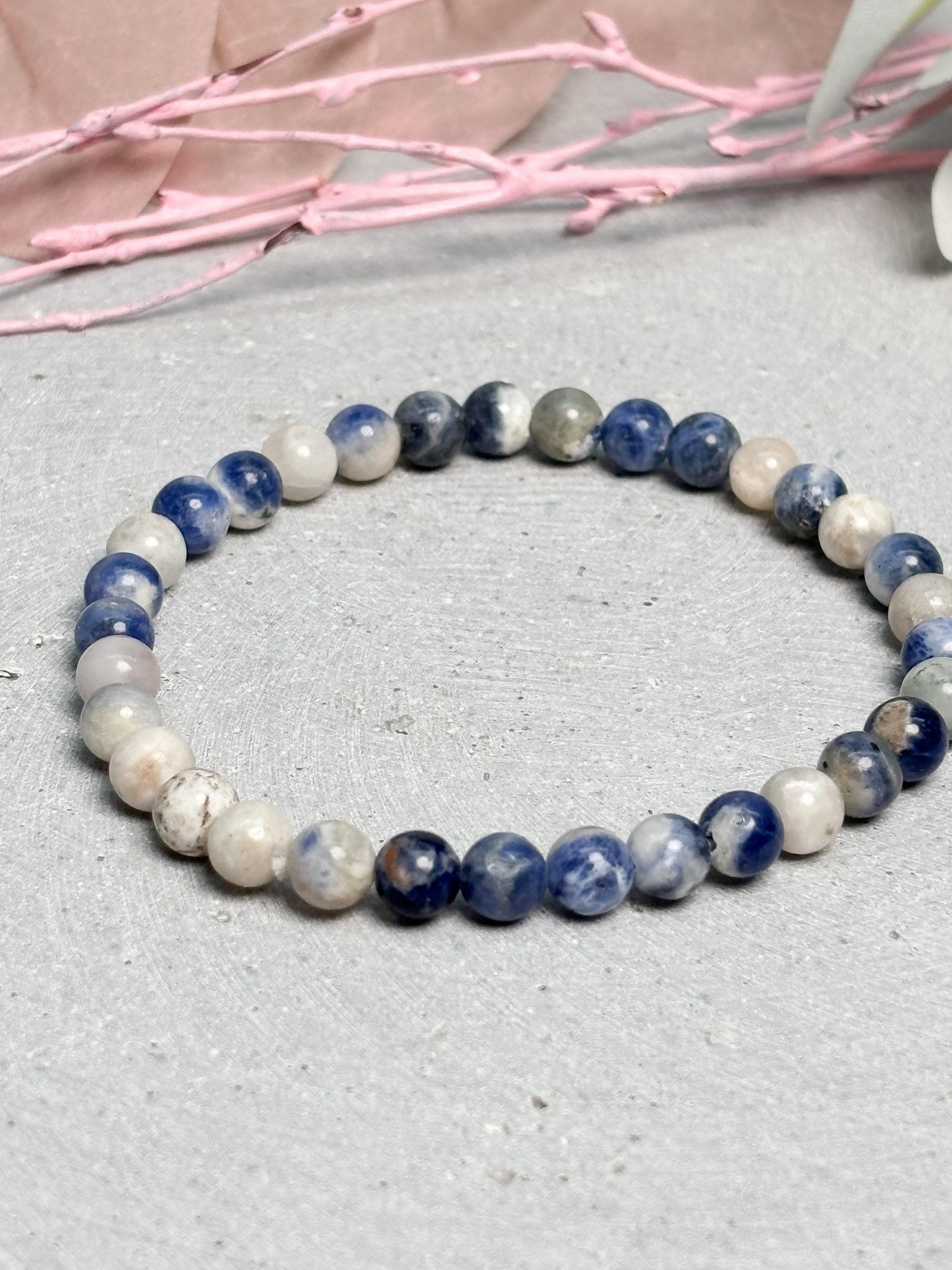 Sodalith Armband 6 mm elastisch blau weiß Naturstein