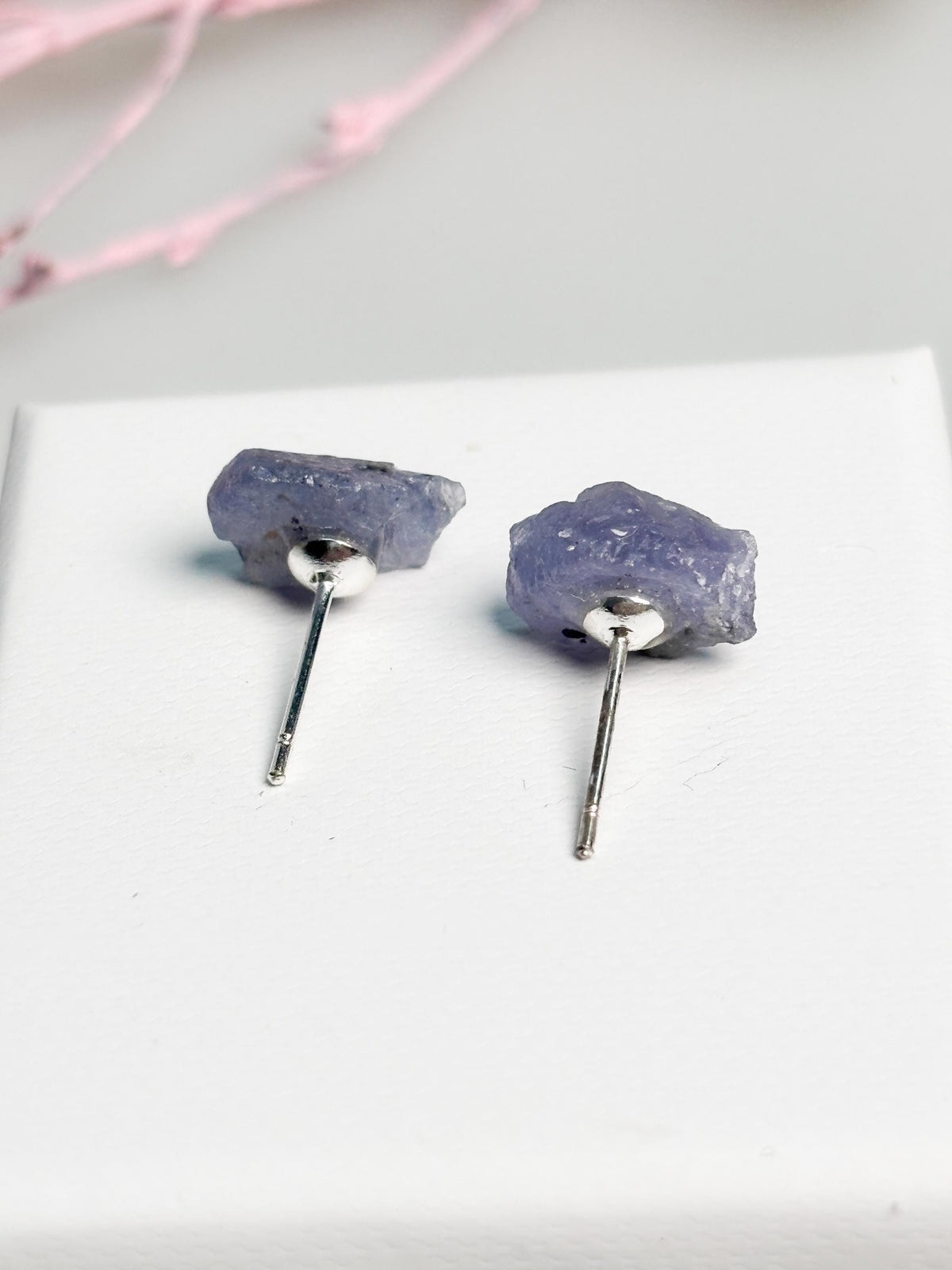 Tansanit Ohrstecker Rohstein 925 Silber Naturstein Ohrringe blau